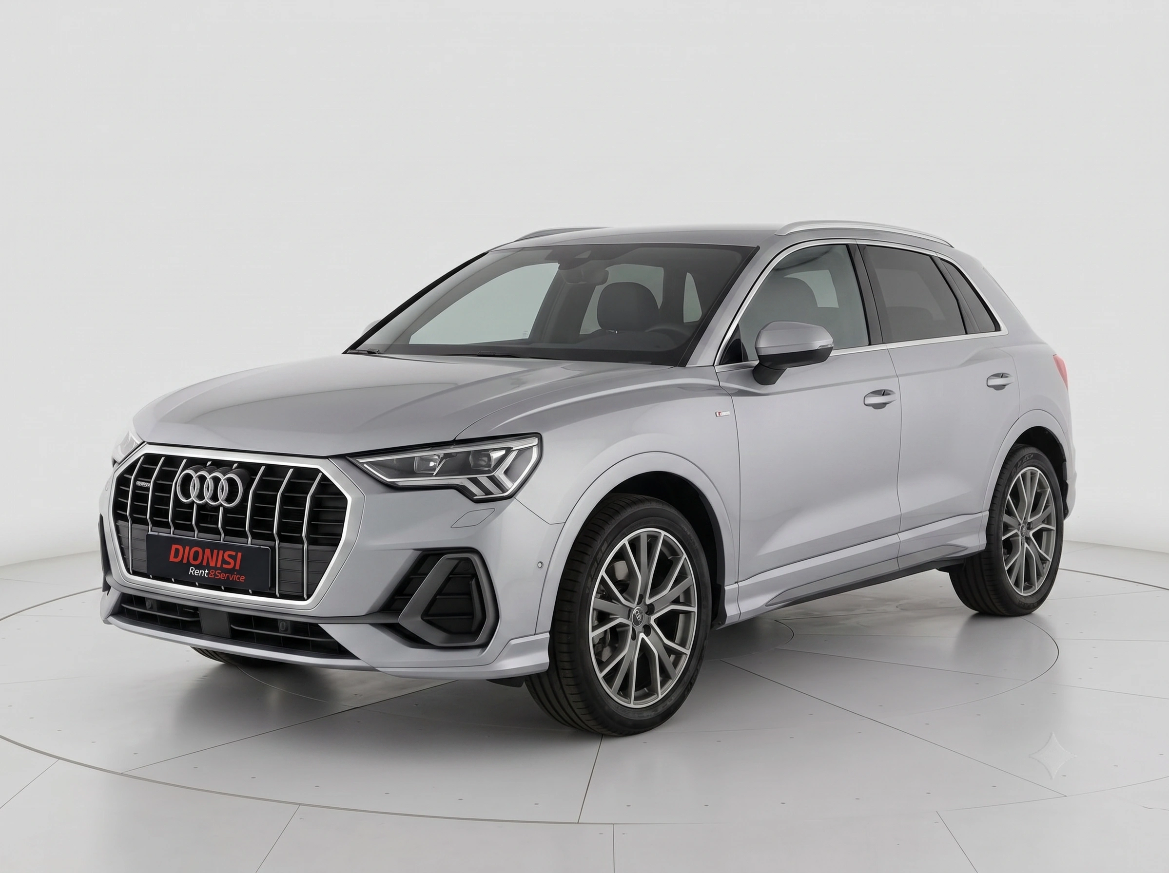 Audi Q3 a noleggio a lungo termine a Torino · Dionisi Rent&Service · dionisigroup.it